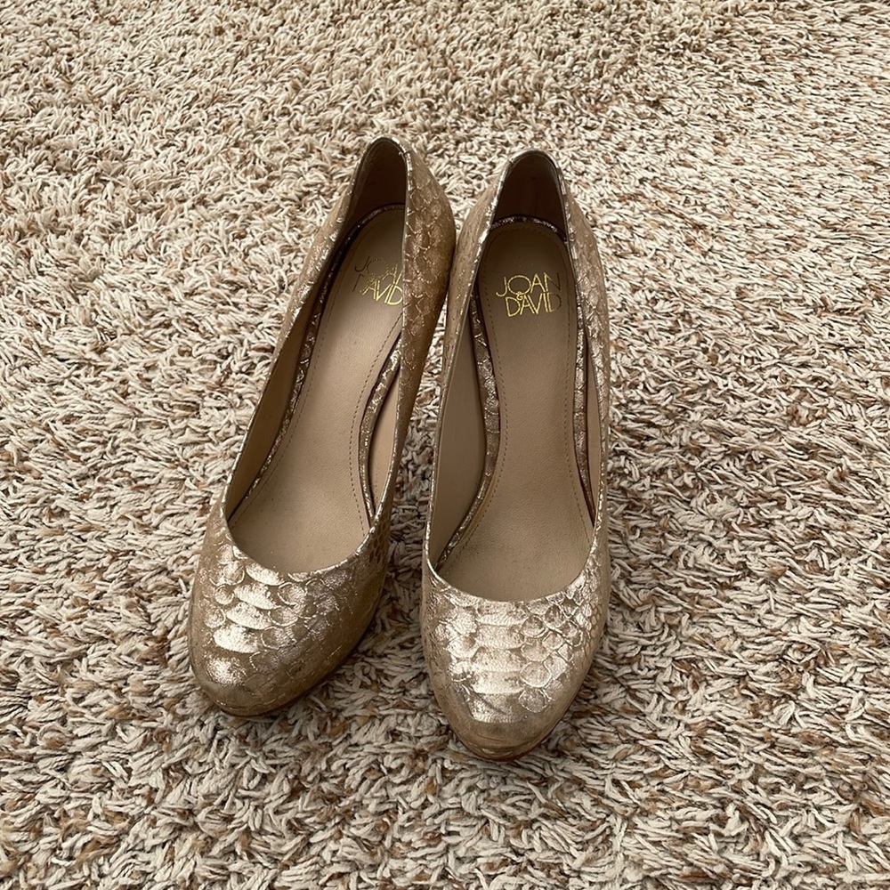 Joan & David gold snake skin like heels